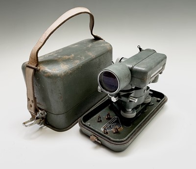 Lot 504 - A Hilger & Watts surveyors level, mid 20th...