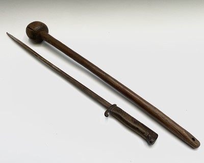 Lot 353 - A turned wood knobkerrie, early 20th century,...