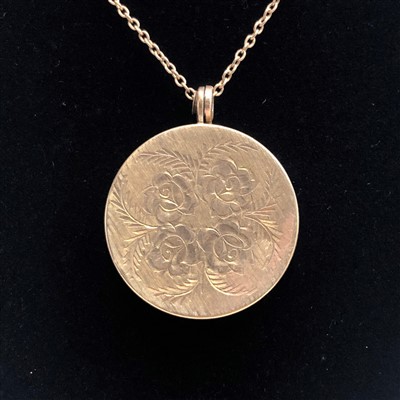Lot 2455 - A 9ct gold, post War rose engraved locket on...