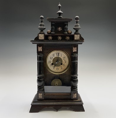 Lot 2903 - An American eight-day mantel clock, with...