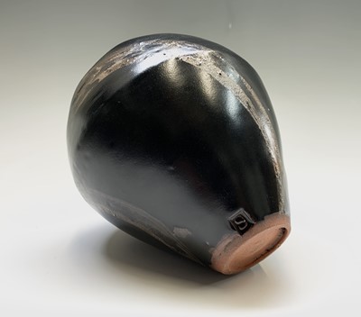 Lot 1007 - A studio pottery bread crock, multiple seal...