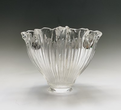 Lot 138 - An Art Deco white marbled glass shade,...