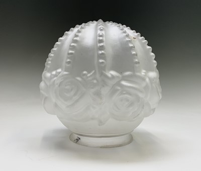 Lot 138 - An Art Deco white marbled glass shade,...