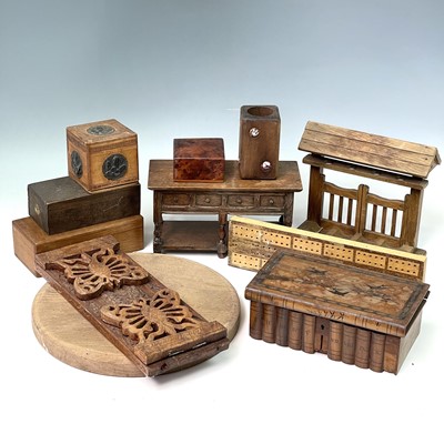 Lot 172 - An unusual 1920s oak trinket box modelled as a...