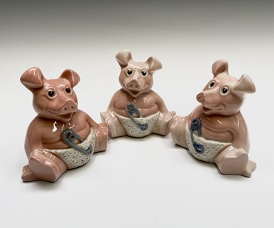 Lot 919 - Six Wade NatWest piggy banks and one other (7).