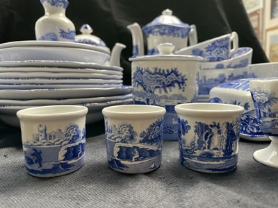 Lot 928 - An extensive collection of Spode 'Italian'...