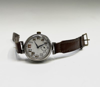 Lot 233 - A collection of eleven trench watches.