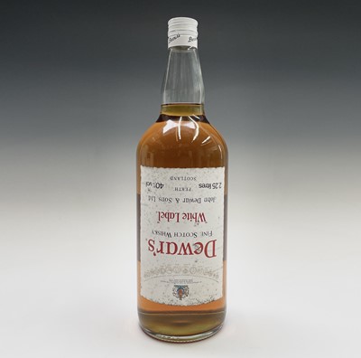 Lot 262 - One bottle Dewar's Fine Scotch Whisky 'White...