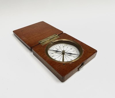 Lot 552 - A Victorian travel compass, of small...