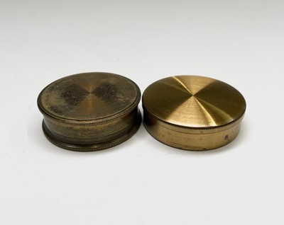 Lot 572 - A late 19th century pocket compass, by Francis...