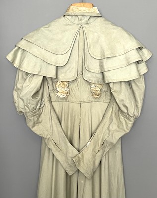 Lot 2806 - A scarce Regency ladies ‘Redingote’ coat.