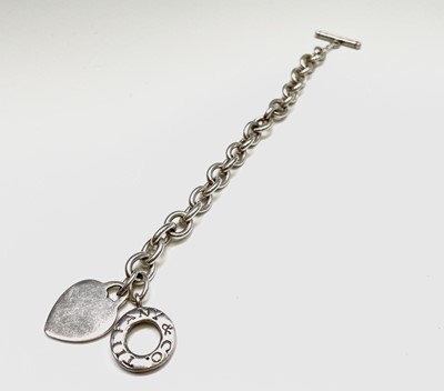 Lot 265 - A Tiffany silver bracelet 40.2gm