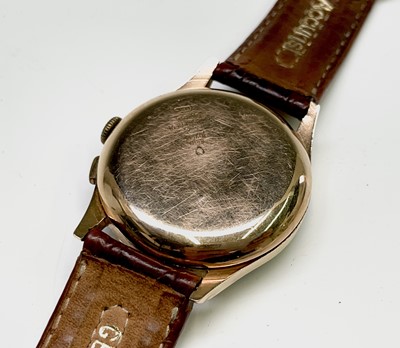 Lot 64 - A Titus Geneve 18ct gold chronograph...