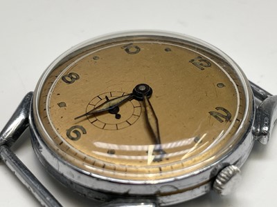 Lot 14 - Thirteen gentleman's mechanical wristwatches...