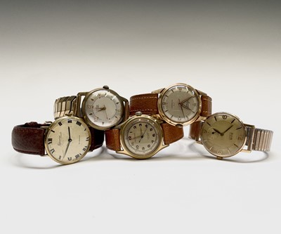 Lot 209 - A stylish Avia large gilt wristwatch 32.37mm...