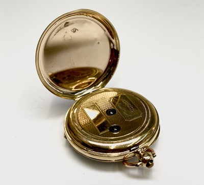 Lot 256 - A 14ct gold cased key-wind watch with gold...