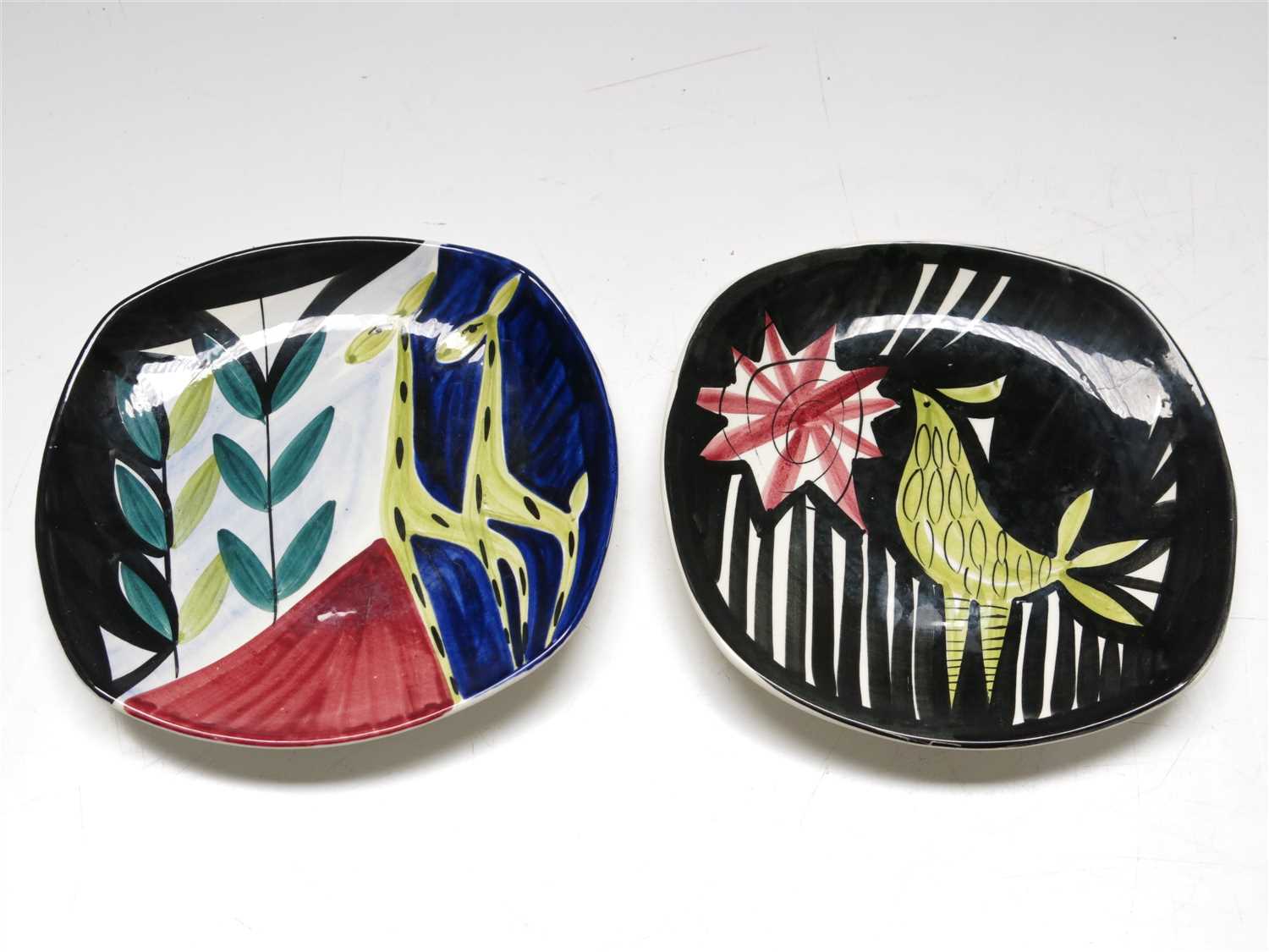 painted plates from 1980 with animals        
        <figure class=