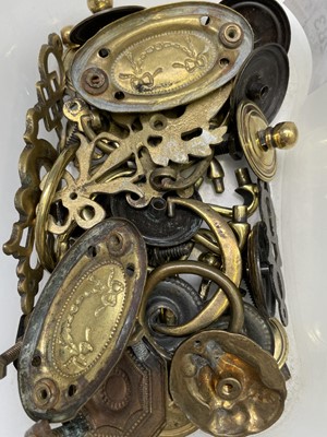 Lot 283 - Various antique brass furniture handles etc,...