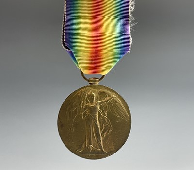 Lot 272 - First World War Medals x 6. Comprising: WW1...