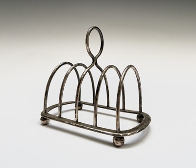 Lot 435 - A Goldsmiths & Silversmiths Co Ltd, silver...