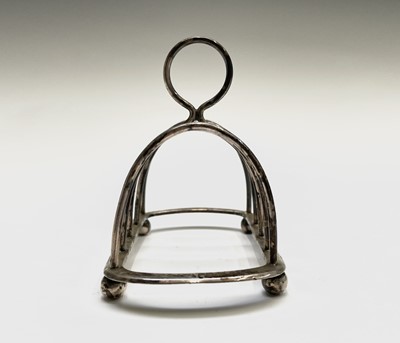 Lot 435 - A Goldsmiths & Silversmiths Co Ltd, silver...