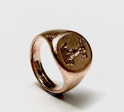 Lot 114 - A 9ct gold signet ring, Birmingham 1914 6.6gm...