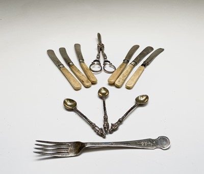 Lot 369 - Grape scissors, cake knives with silver bladed...