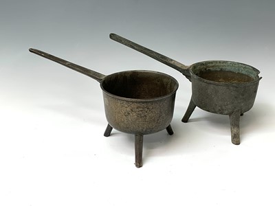 Lot 427 - A bronze skillet, early 18th century,...