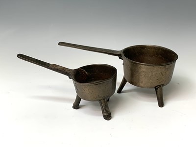 Lot 427 - A bronze skillet, early 18th century,...