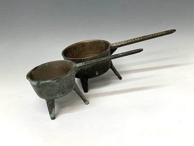 Lot 443 - An 18th century bronze skillet, the handle...