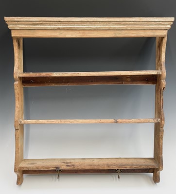 Lot 3021 - A Victorian pine plate rack. Height 73cm,...