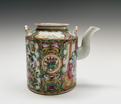 Lot 206 - A Chinese Canton porcelain teapot, 19th...