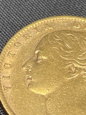 Lot 21 - Great Britain Gold Sovereign 1875 Shield Back....
