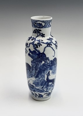 Lot 5 - A Chinese porcelain blue and white vase, late...