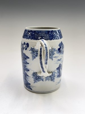 Lot 38 - A Chinese Export porcelain blue and white mug,...
