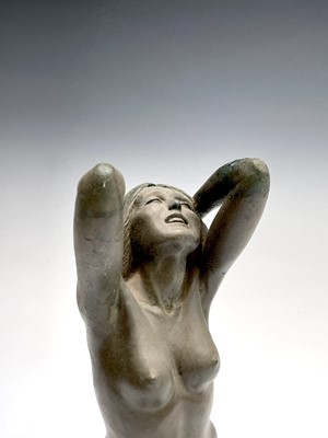 Lot 1069 - Alec WILES (1924) Kneeling Nude Ciment fondu...