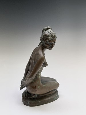 Lot 1072 - Alec WILES (1924) Kneeling Nude Bronzed resin...