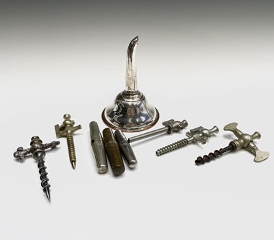 Lot 161 - A champagne tap, by Maw & Son, London, length...