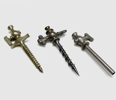 Lot 161 - A champagne tap, by Maw & Son, London, length...
