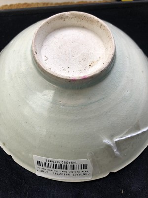 Lot 32 - ??A Chinese Qingbai ware pale celadon tapering...