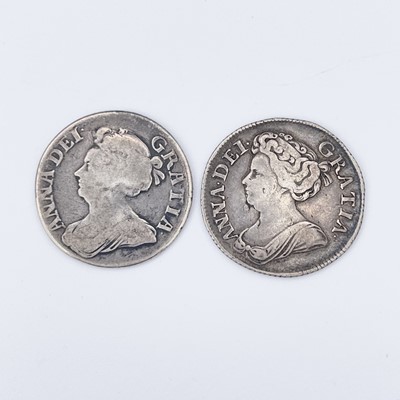 Lot 32 - Queen Anne Shillings x 2. 1709 Plain F, 1713...