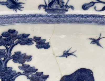 Lot 6 - A Chinese Export porcelain blue and white part...