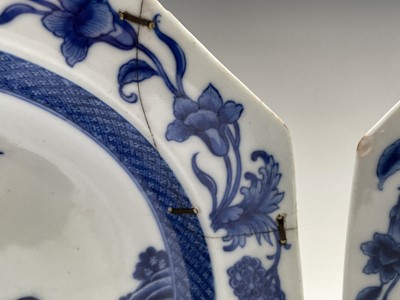 Lot 6 - A Chinese Export porcelain blue and white part...