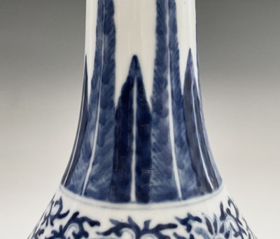 Lot 23 - A Chinese Ming style porcelain blue and white...