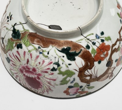 Lot 70 - Five Chinese famille rose porcelain bowls,...
