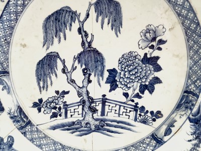Lot 72 - A large Chinese porcelain blue and white...