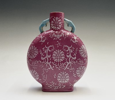 Lot 114 - A Chinese porcelain moon flask, mid 20th...