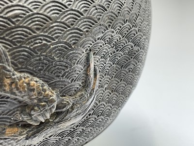 Lot 124 - A pair of Chinese bronze vases, 18th/19th...