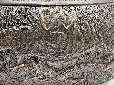 Lot 124 - A pair of Chinese bronze vases, 18th/19th...