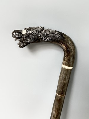 Lot 131 - A Chinese horn walking stick, 19th century,...